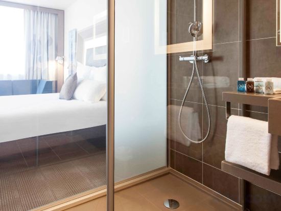 Фото Novotel Paris Saint Denis Stade Basilique