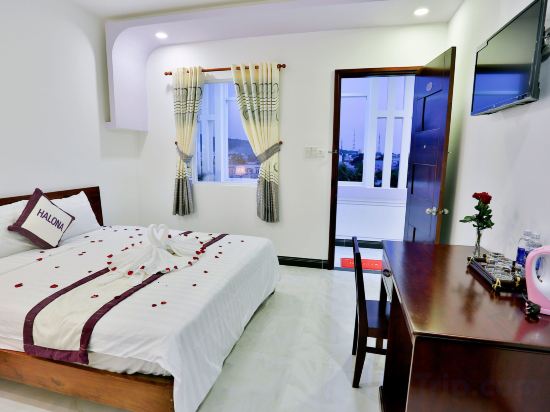 Фото Halona Hotel