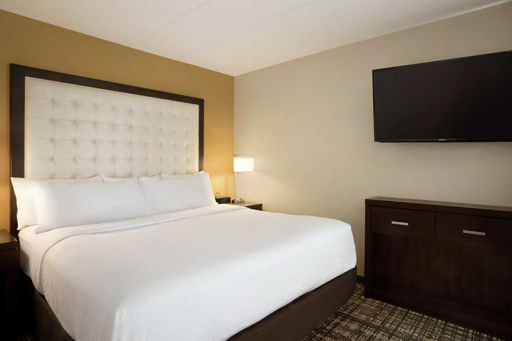 Фото Embassy Suites Oklahoma City Downtown/Medical Center