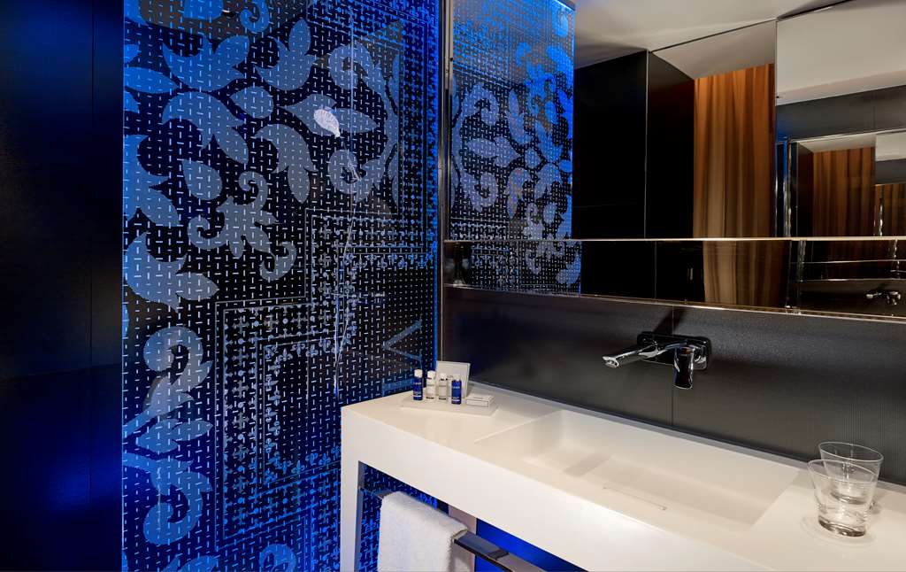 Фото Park Plaza Victoria Amsterdam