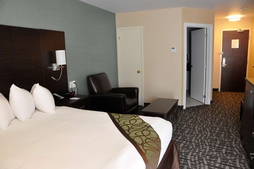 Фото Best Western Plus Barrie