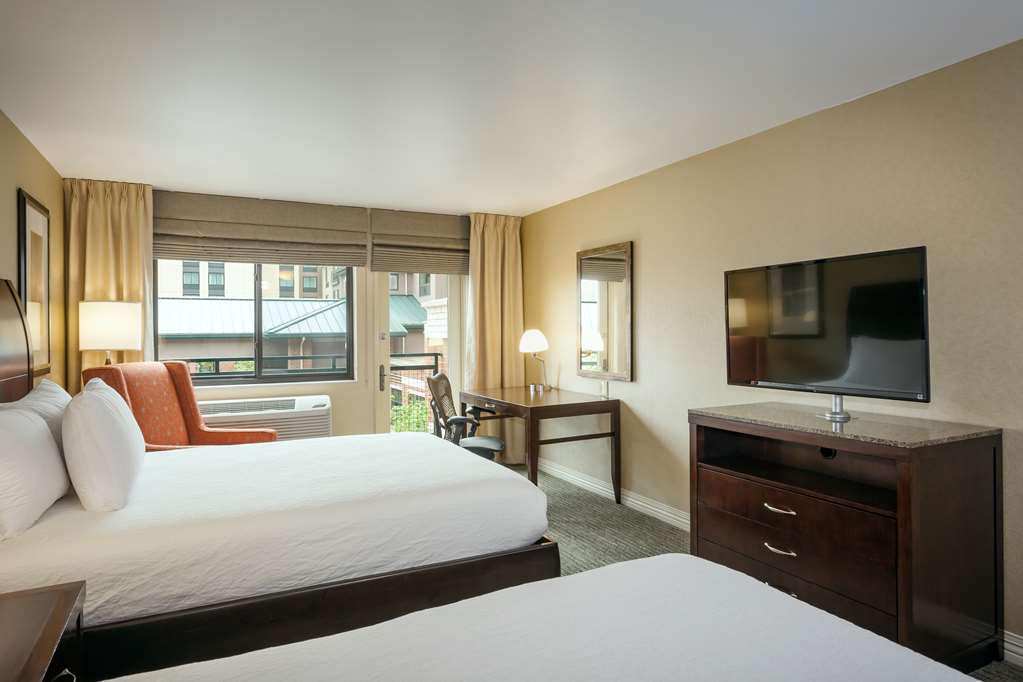 Фото Hilton Garden Inn Seattle/Issaquah