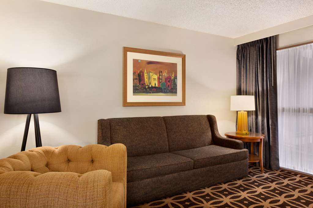 Фото Embassy Suites by Hilton Dallas Dfw Airport South