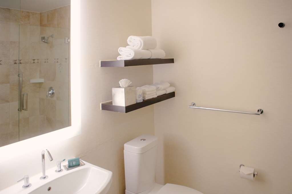 Фото DoubleTree by Hilton Hotel San Diego - Mission Valley