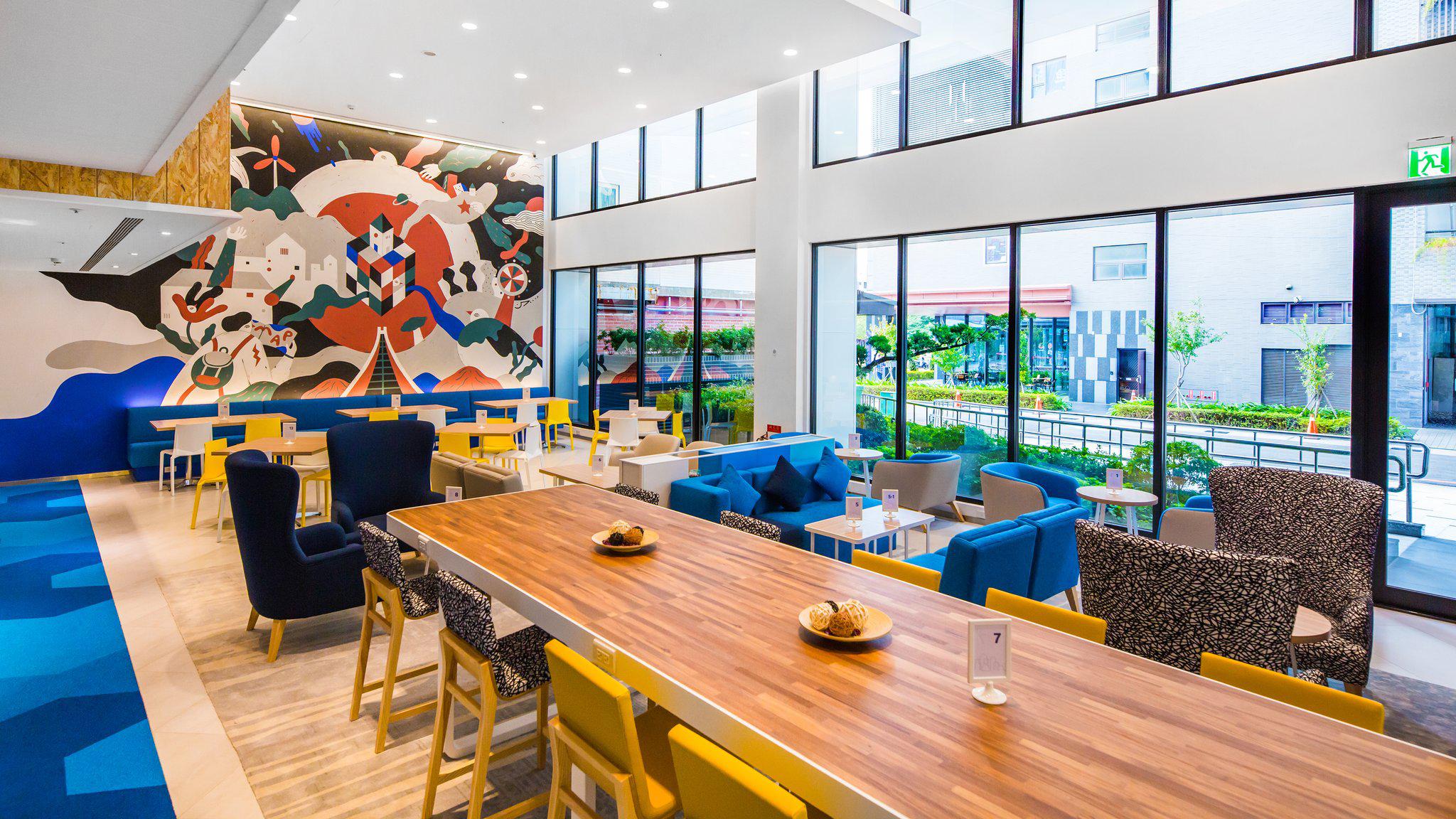 Фото Holiday Inn Express Taichung Fengchia, an Ihg Hotel