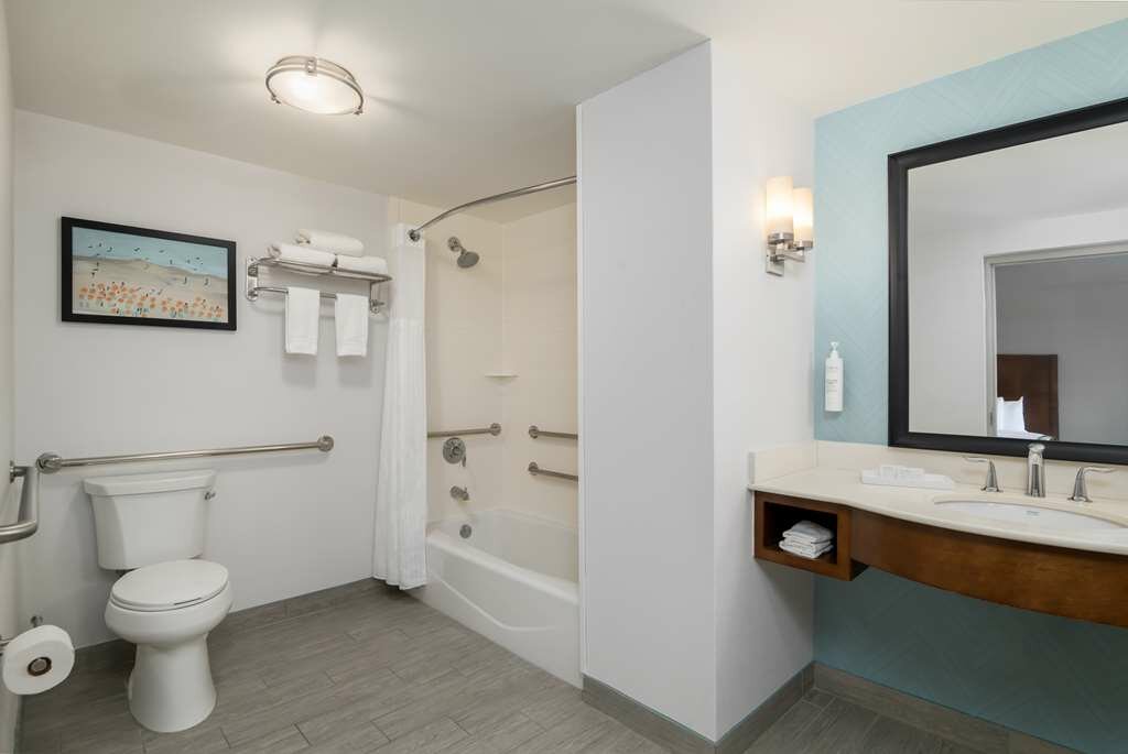 Фото Hilton Garden Inn Daytona Beach Oceanfront