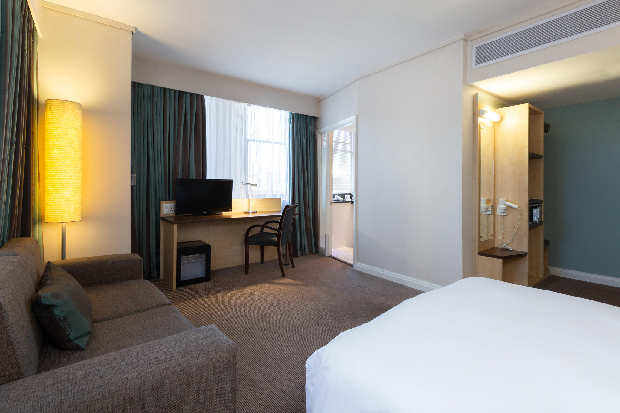 Фото Holiday Inn Express Cape Town City Centre