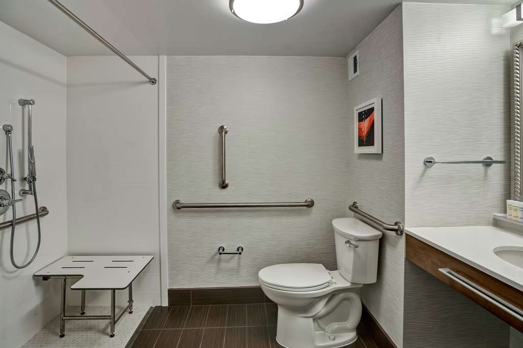Фото Hampton Inn Norfolk-Naval Base