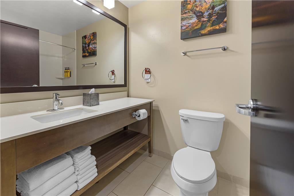 Фото Best Western Plus Zion Canyon Inn & Suites