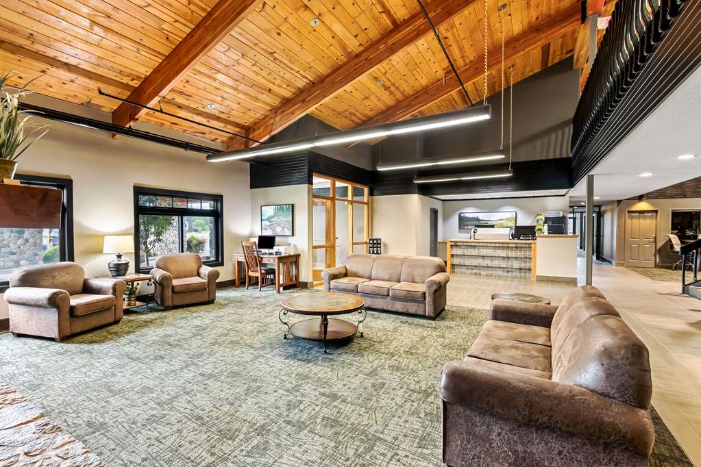 Фото Heartland Inn & Suites, SureStay Collection by Best Western