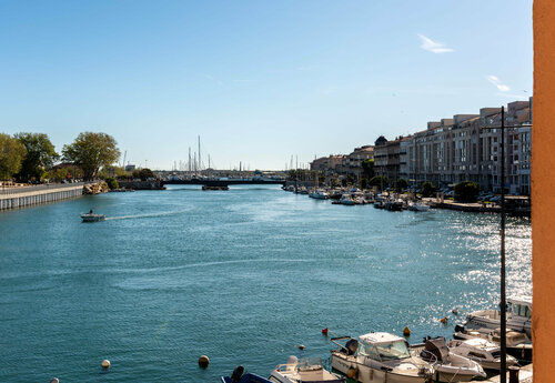 Гостиница B&b Hôtel Sète Centre Gare в Сете