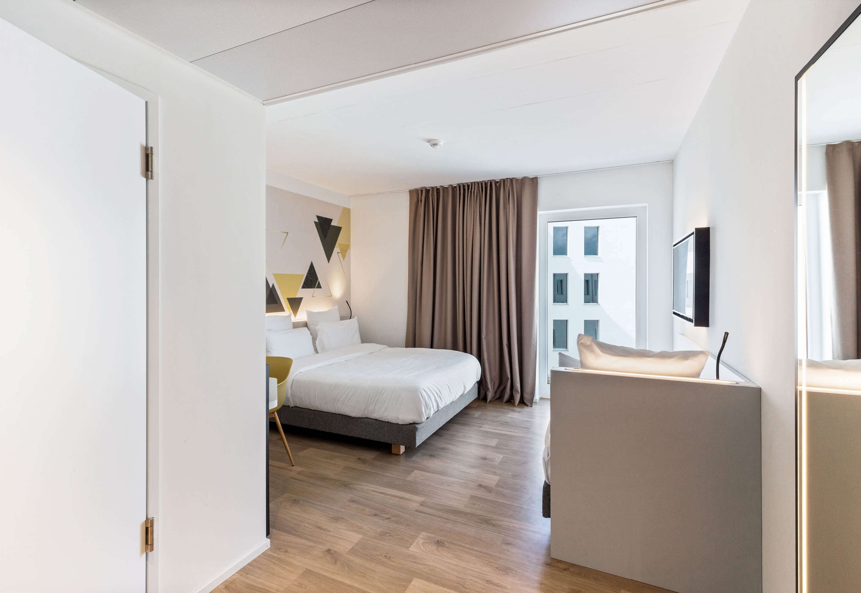 Фото B&b Hotel Oftringen