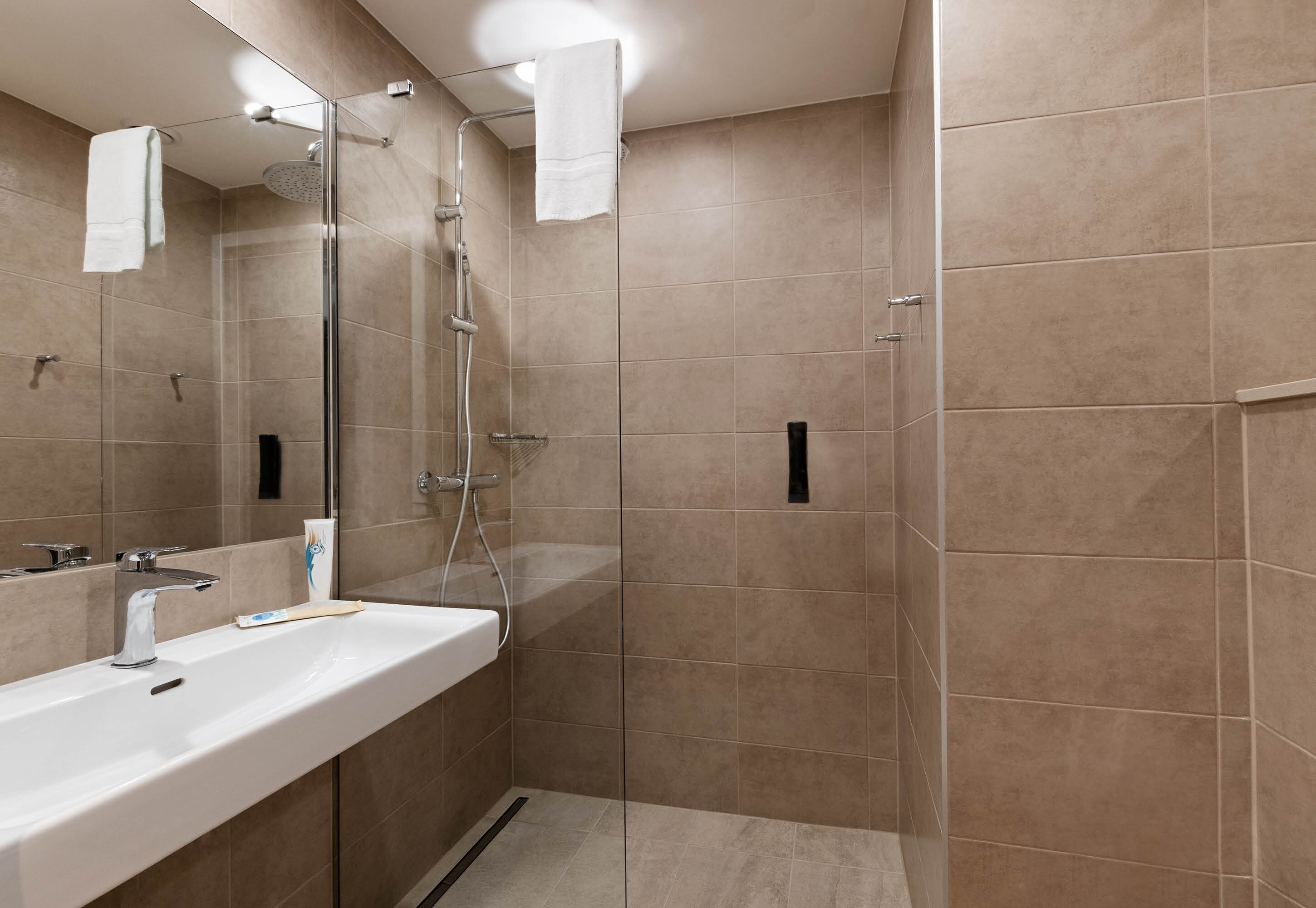 Фото B&b Hotel Oftringen