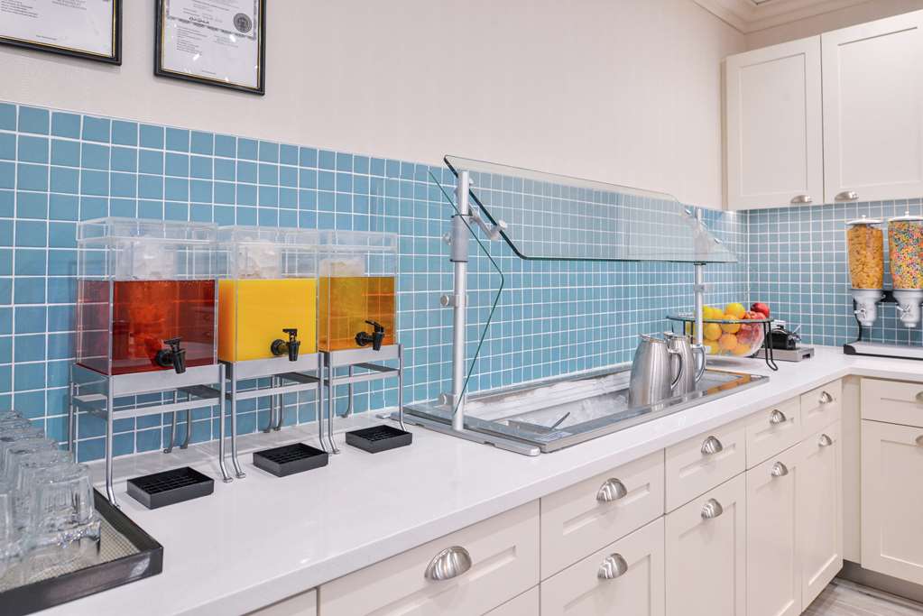 Фото Homewood Suites by Hilton Des Moines Airport