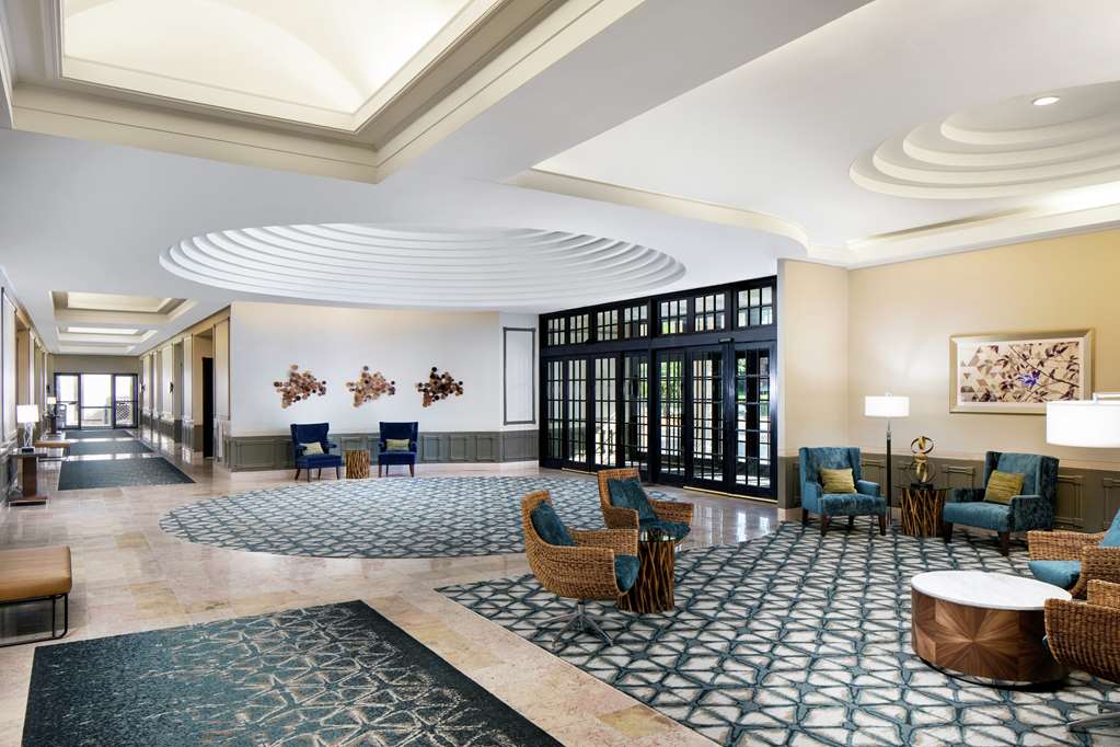 Фото DoubleTree by Hilton Nashua