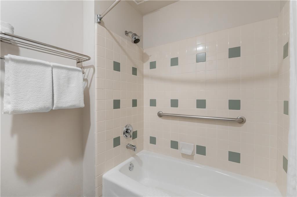 Фото Best Western Plus John Jay Inn & Suites