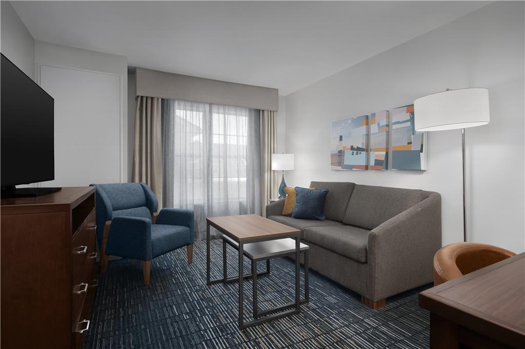 Фото Homewood Suites by Hilton Newark-Cranford