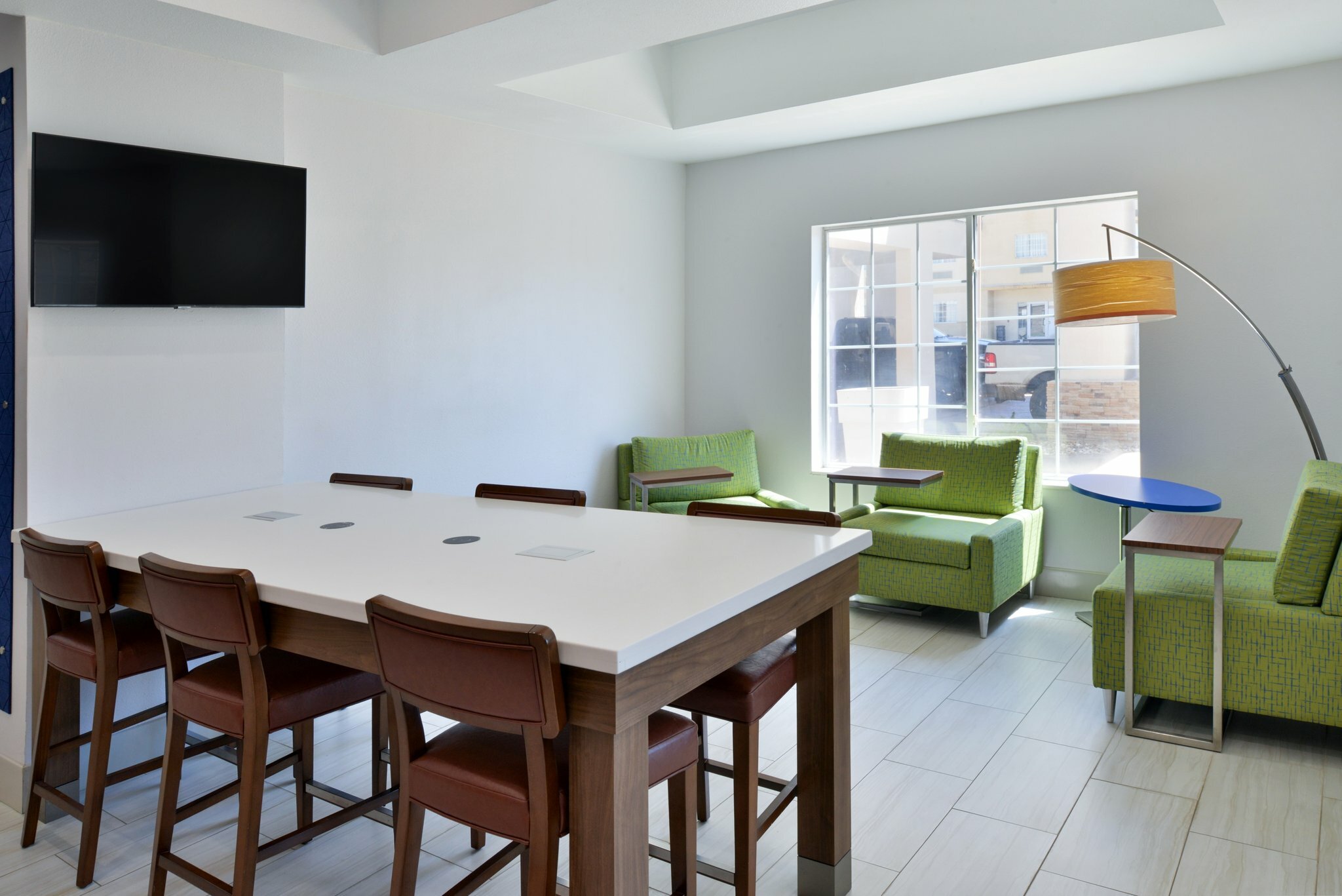Фото Holiday Inn Express & Suites Carthage