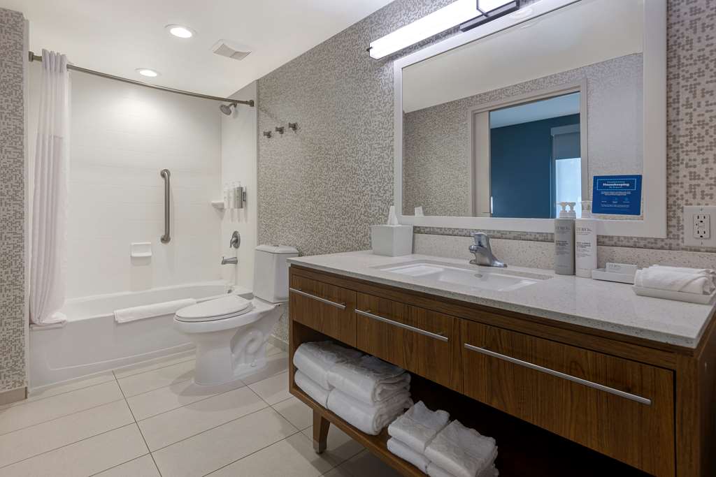 Фото Home2 Suites by Hilton Orlando/International Drive South