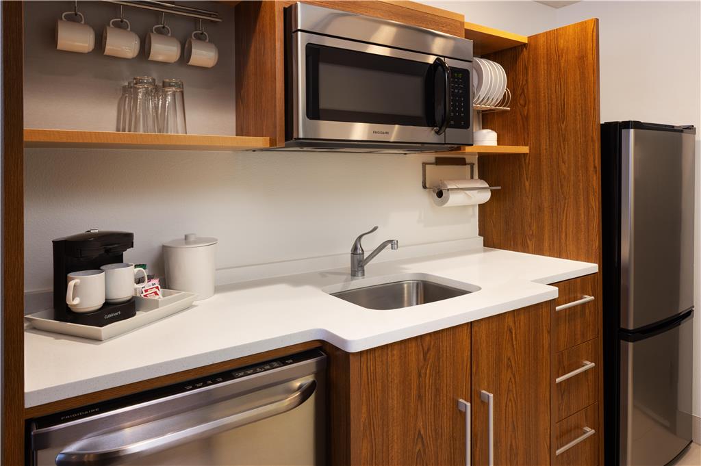 Фото Home2 Suites by Hilton Roseville Minneapolis
