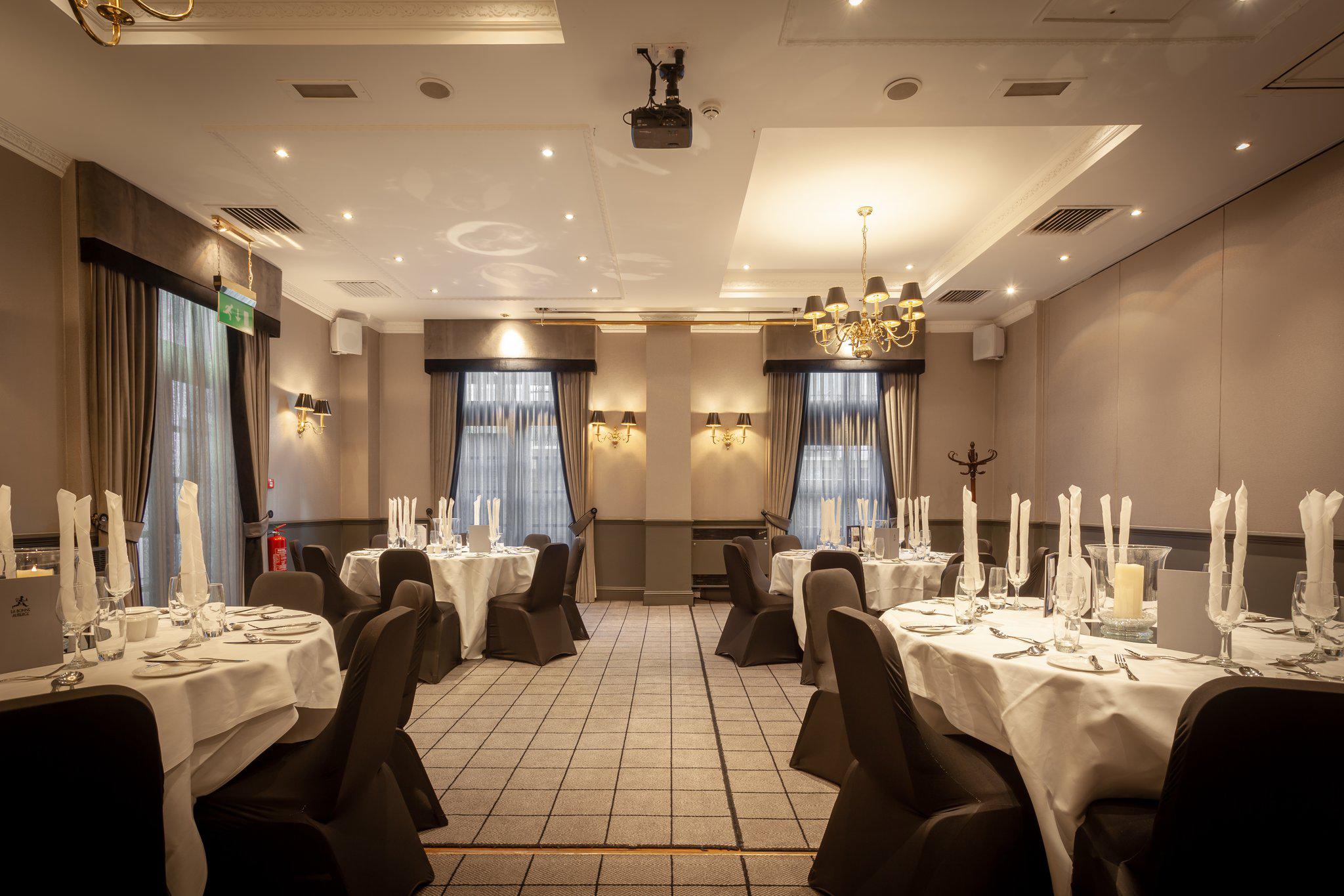 Фото Holiday Inn Glasgow City Centre Theatreland, an Ihg Hotel