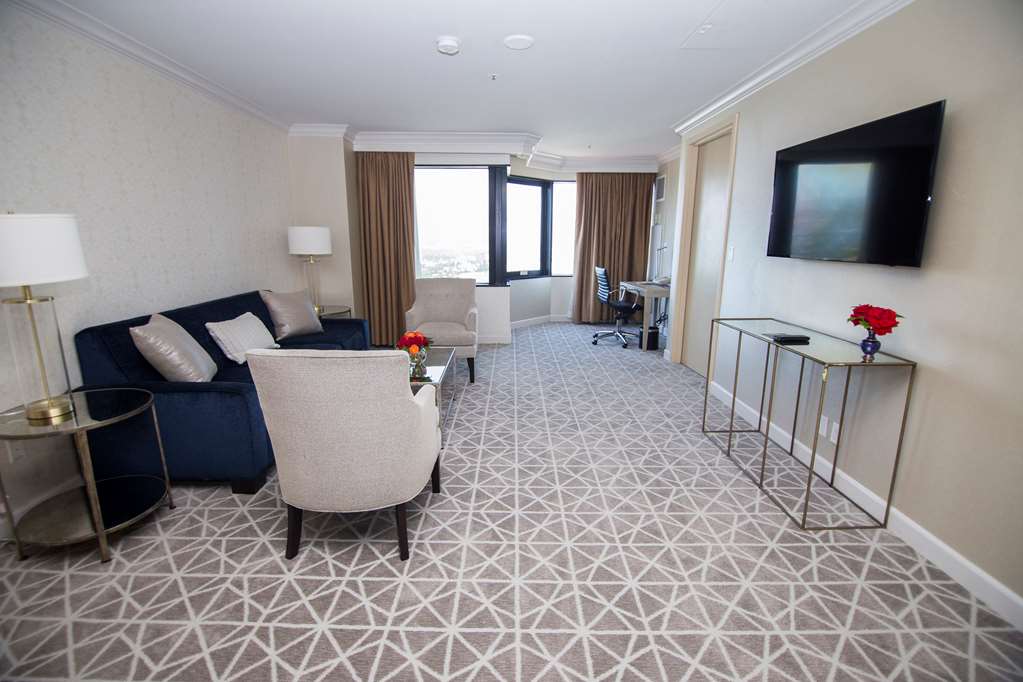 Фото Hilton Los Angeles/Universal City