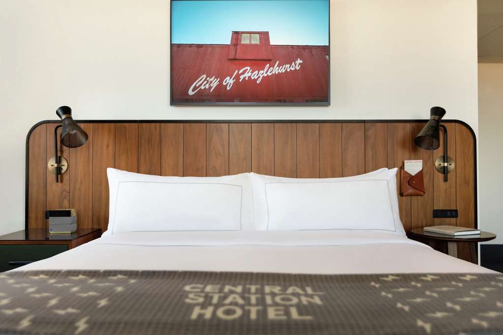 Фото The Central Station Memphis, Curio Collection by Hilton