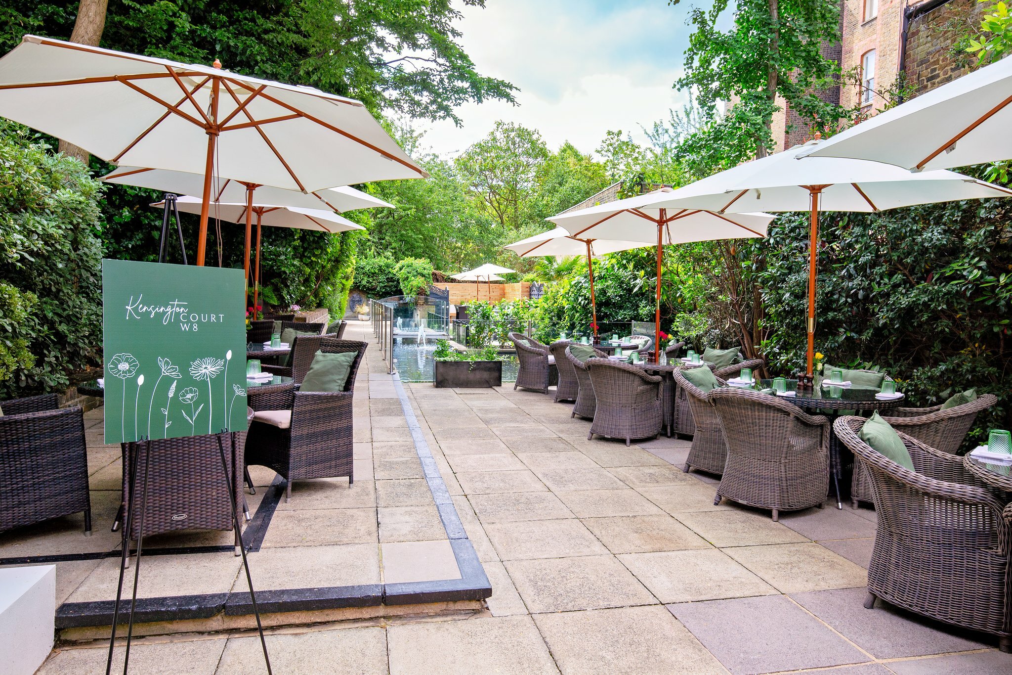 Фото Holiday Inn London - Kensington High St., an Ihg Hotel