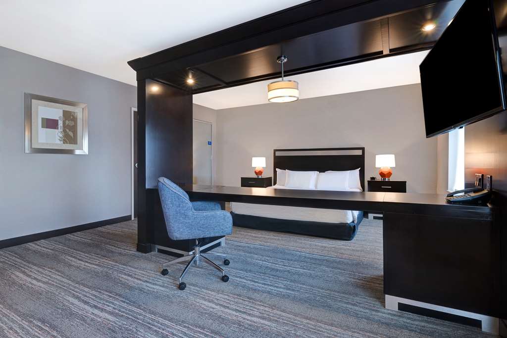 Фото Hampton Inn & Suites Seattle/Federal Way