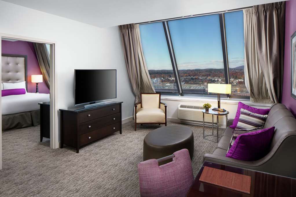 Фото DoubleTree by Hilton Manchester Downtown