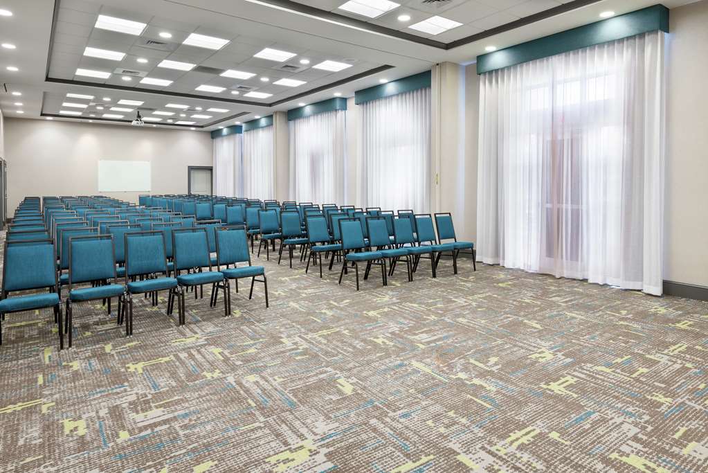 Фото Hampton Inn & Suites Orlando Airport @ Gateway Village