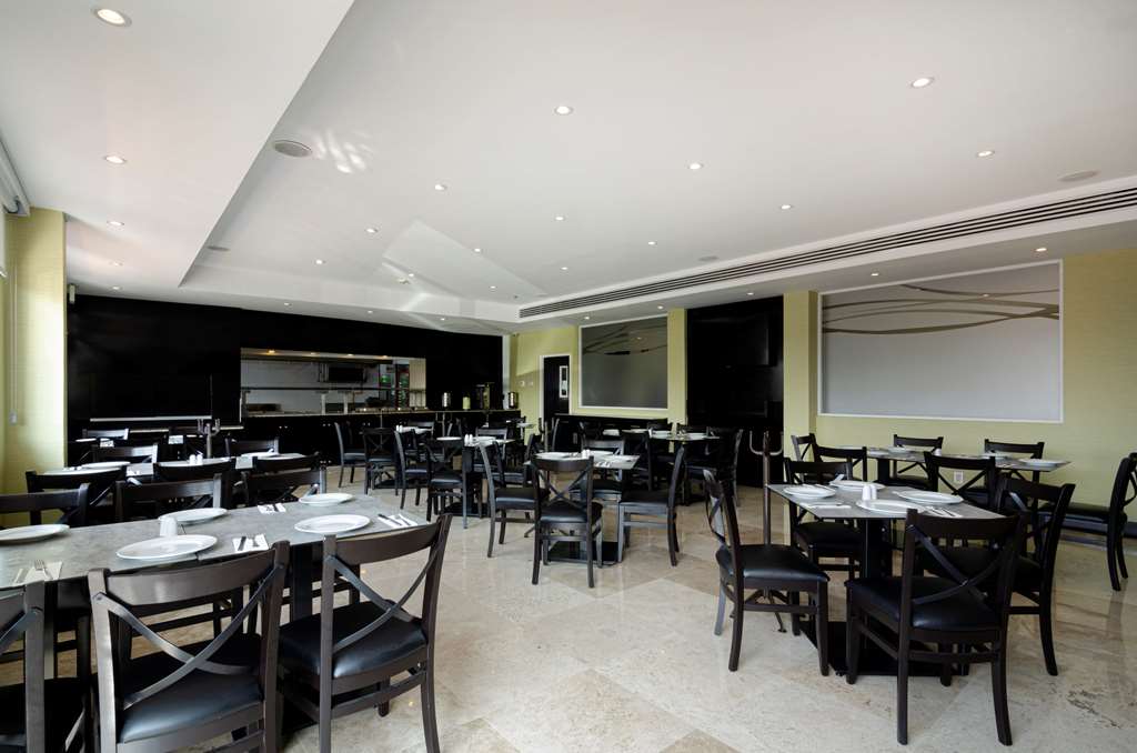 Фото DoubleTree by Hilton Queretaro