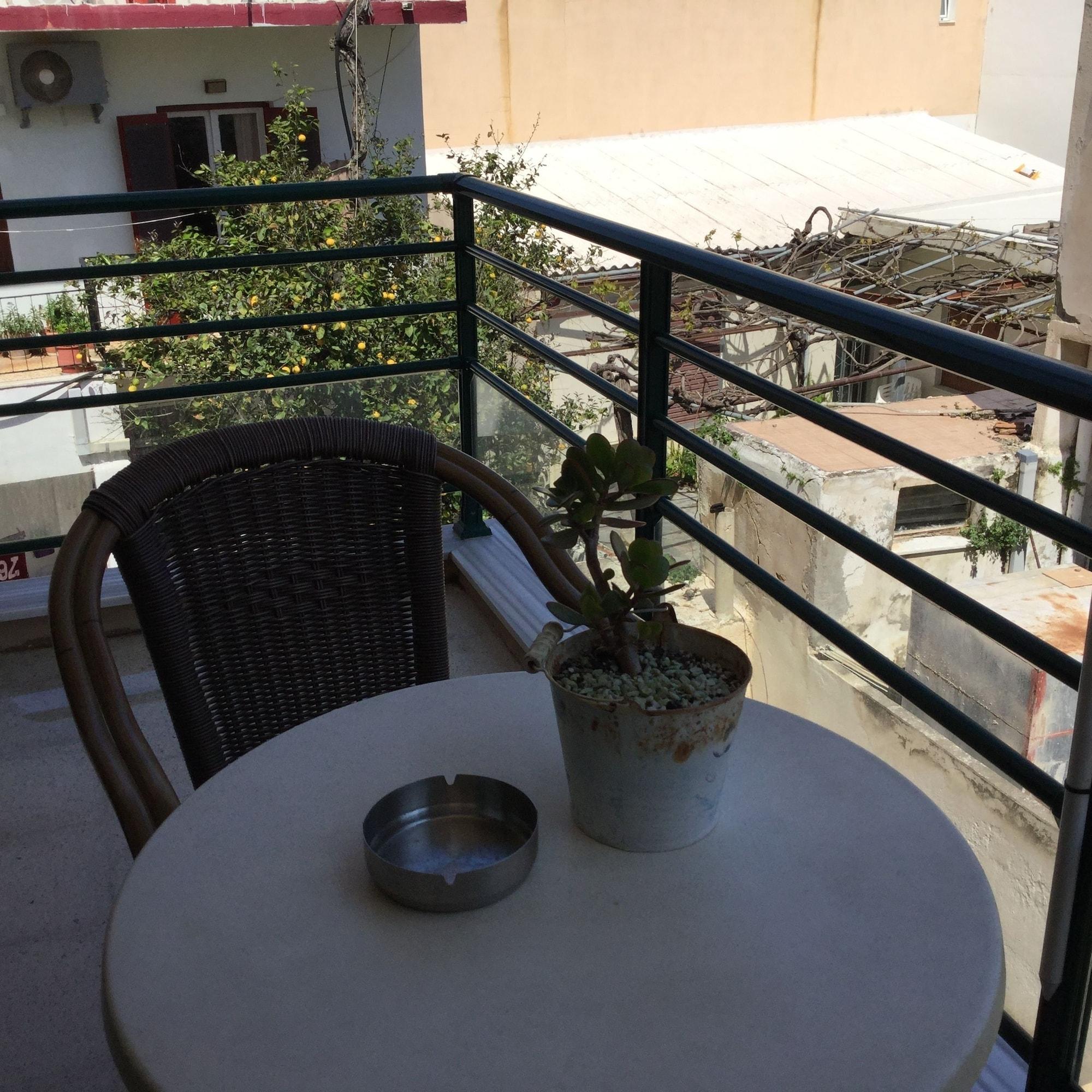 Фото Arocaria Apartments