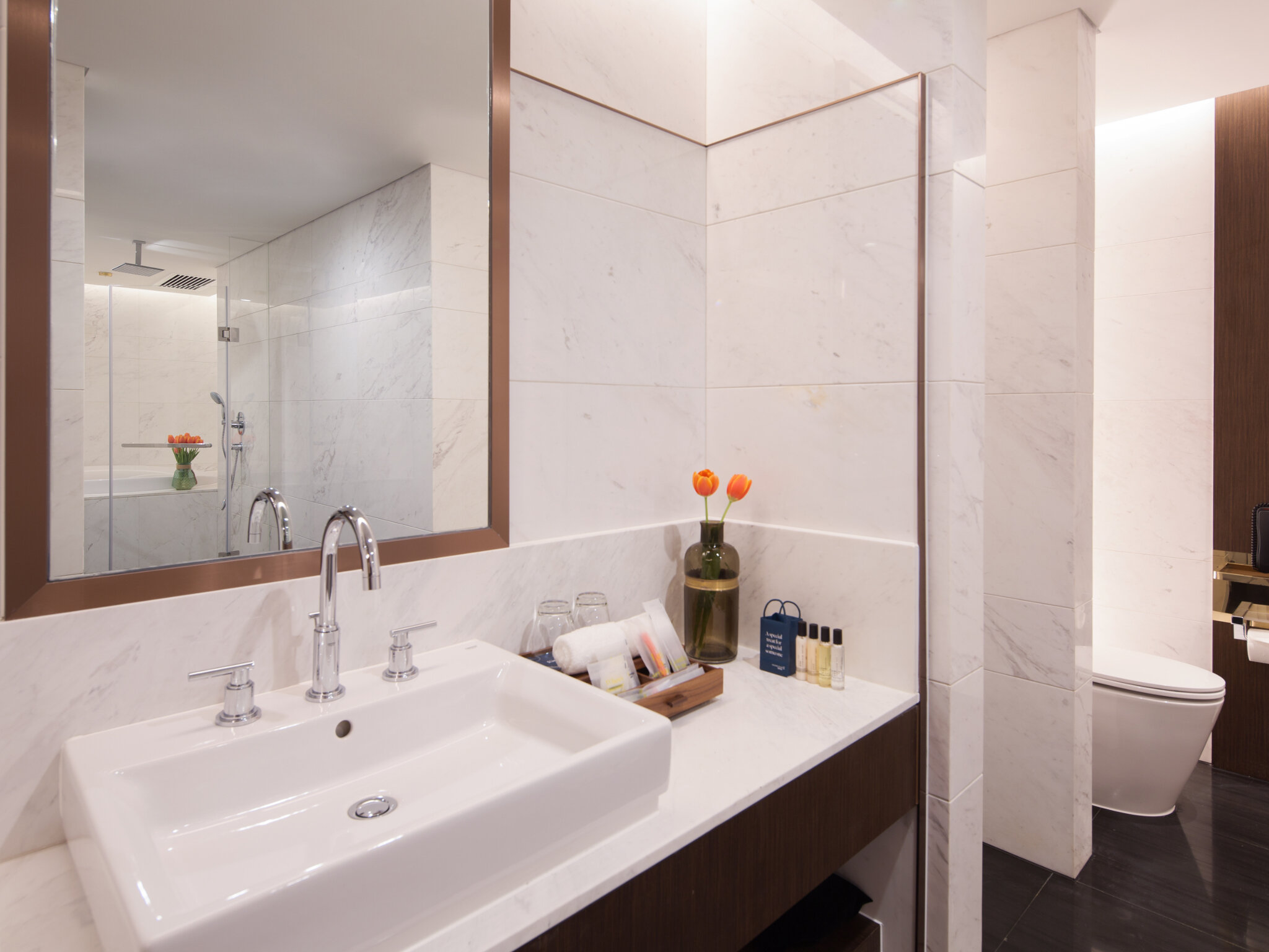 Фото Golden Tulip Shanghai Rainbow