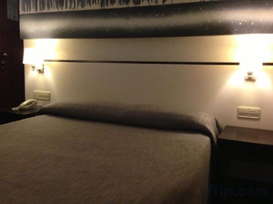 Фото Hotel Macià Plaza