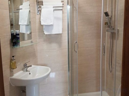 Фото Adelphi Hotel