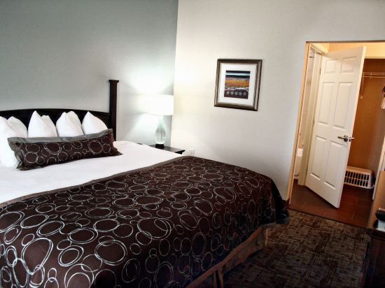 Фото Staybridge Suites Minot, an Ihg Hotel