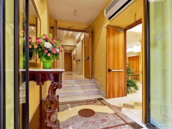 Фото Hotel Camelia