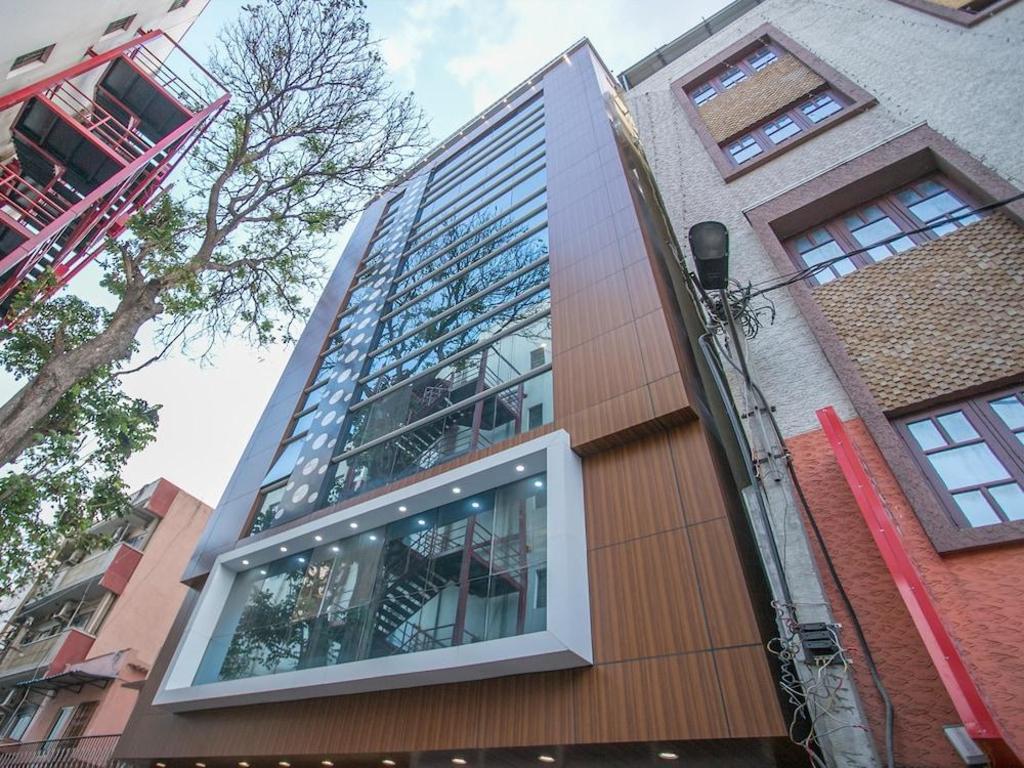 Фото Oyo 11915 Varcity Park