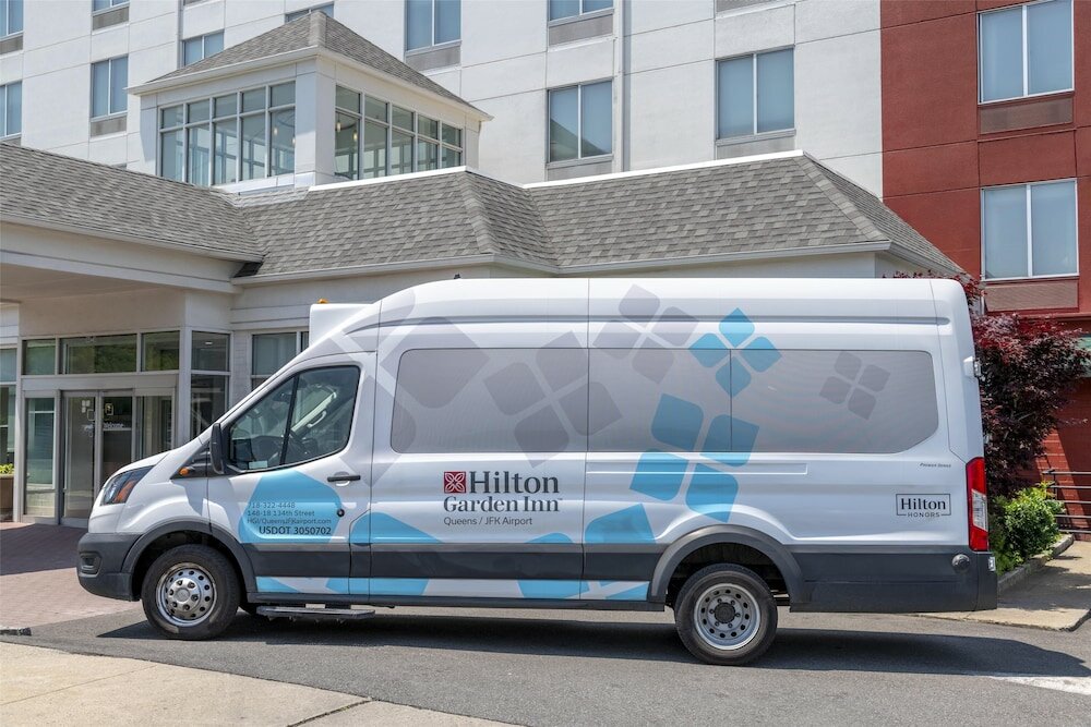 Фото Hilton Garden Inn Queens/JFK Airport