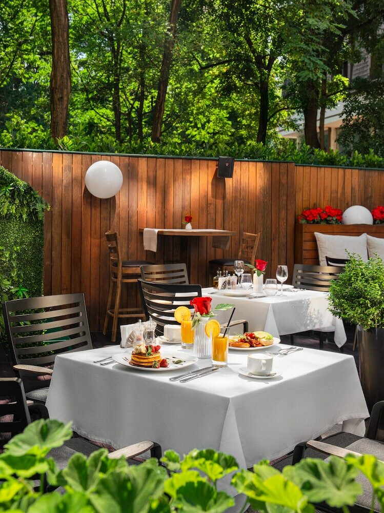 Фото Crystal Palace Boutique Hotel