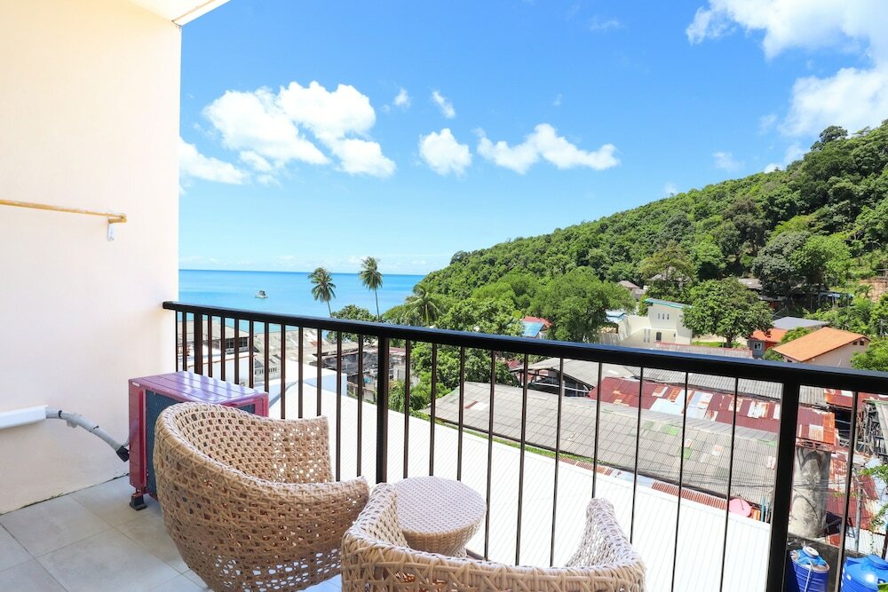 Фото Bandara Beach Resort Phuket