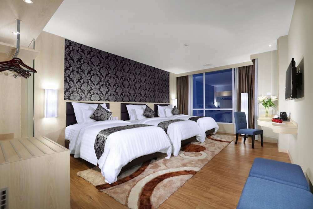 Фото Отель Aston Batam Hotel & Residences