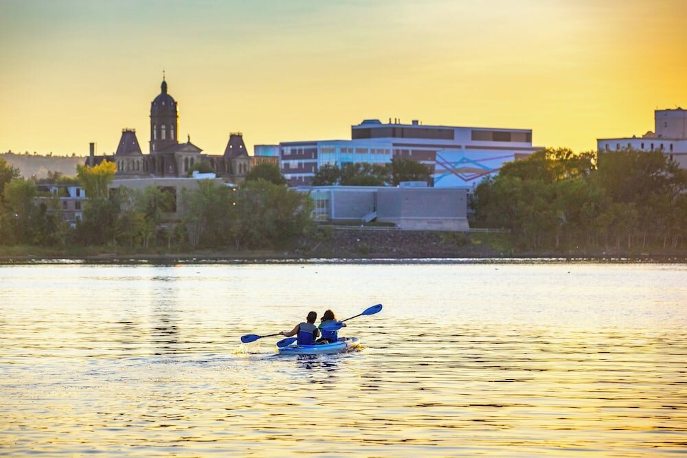 Фото Crowne Plaza Fredericton Lord Beaverbrook
