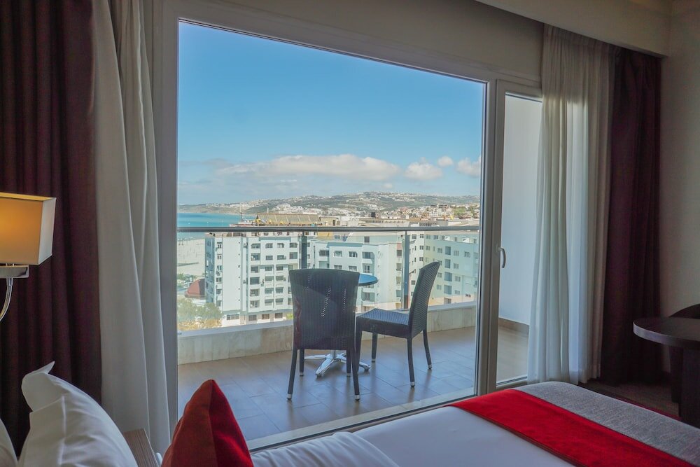 Фото Hotel Royal Tulip City Center Tanger