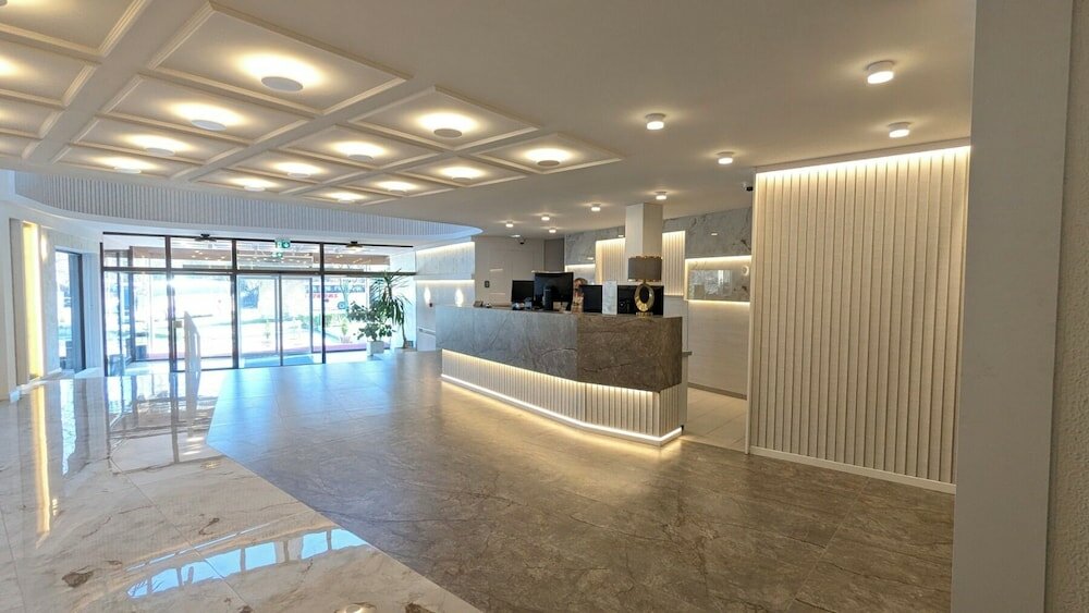 Фото Grand