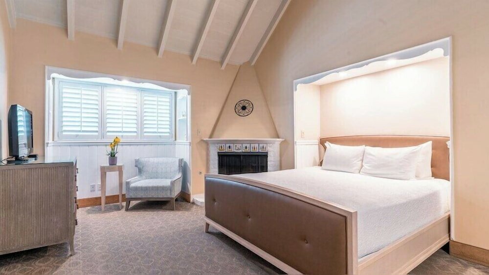 Фото Normandy Inn