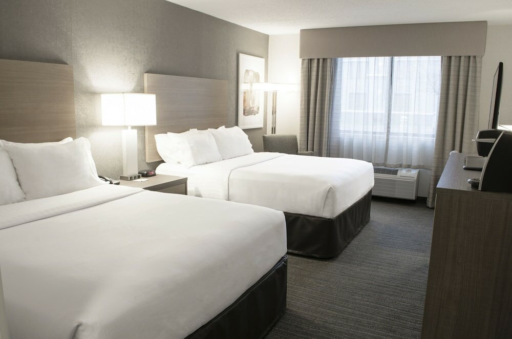 Фото Holiday Inn Fargo, an Ihg Hotel