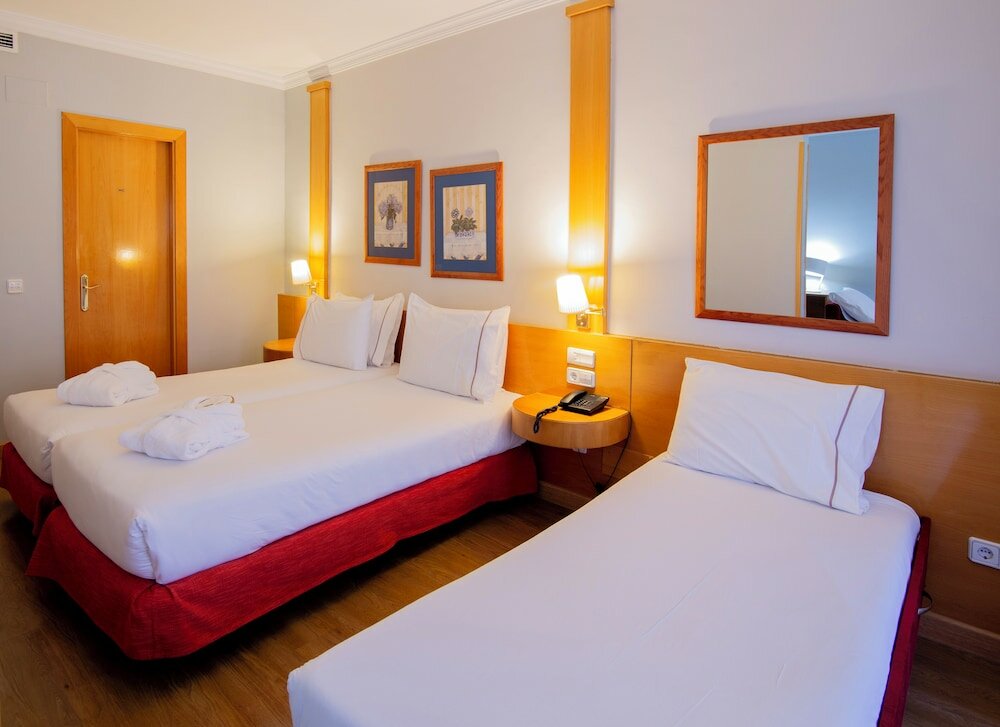 Фото Muralto Madrid Princesa