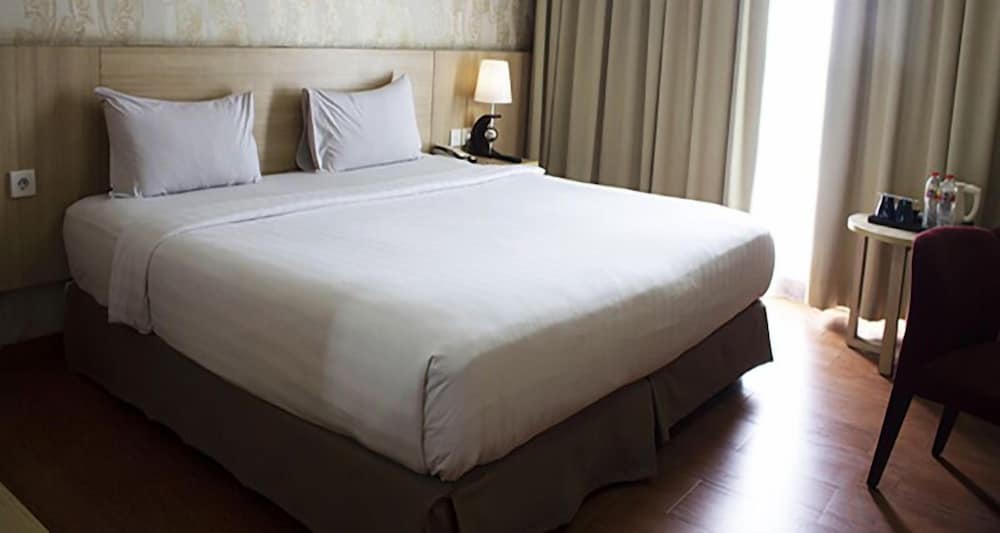 Фото Days Hotel & Suites by Wyndham Jakarta Airport